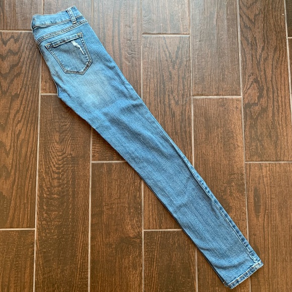 Eunina Maxwell Low Rise Skinny Distressed 29.5” - Picture 2 of 7